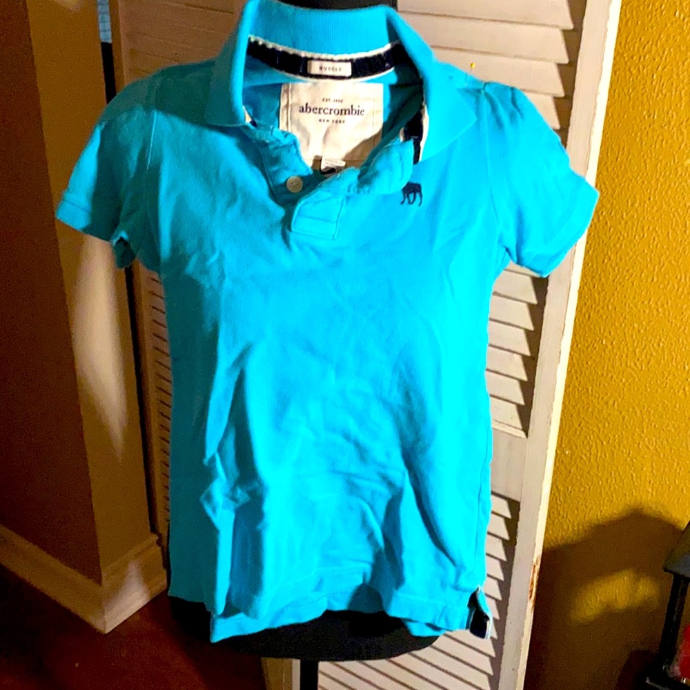 Cute boys polo no stains
